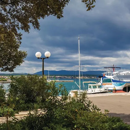 شقة In With Wifi *