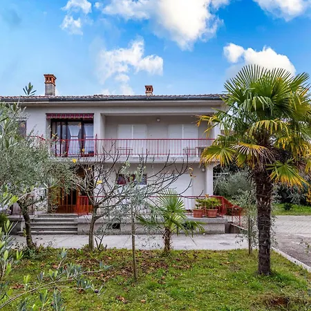 شقة In With Wifi *